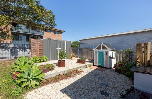 Stockton House | Ellemjays: Oceanfront Bliss with Pool & Breakfast Included