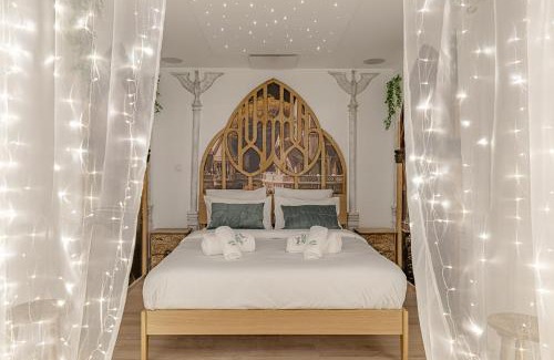 Evreux Apartment | Ellendor - Spa privatif haut de gamme, luxe, ciel étoilé & expérience Seigneur des Anneaux