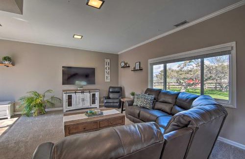 Ellensburg House | Idyllic Ellensburg Retreat with Mountain Views & Child-Friendly