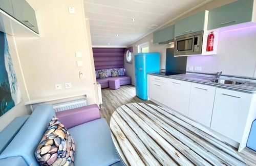 Knott End-on-Sea House | Elletson Park Caravan 1 - Studio family camping/bbq