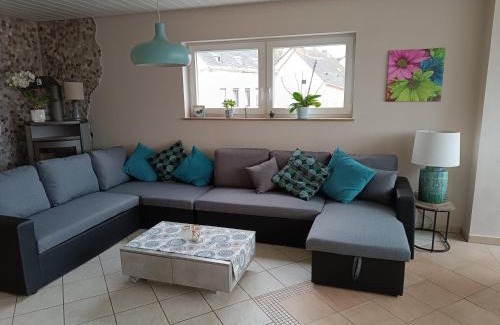 Riol Apartment | Pet-Friendly Retreat with Pool at Elli's Moseloase, Riol