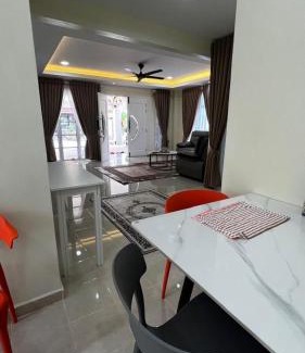 Kota Bharu House | Ellie`z Abra Homestay