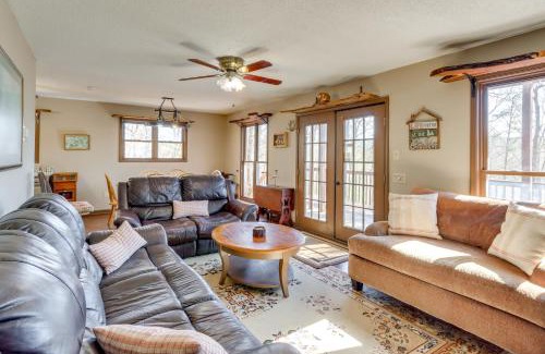 Ellijay House | Explore Ellijay Resort Cabin with Fire Pit and Hot Tub