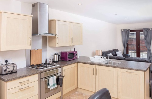 Ayr Apartment | Exceptional Elliot Suite No2 - Pet-Friendly & Family Friendly