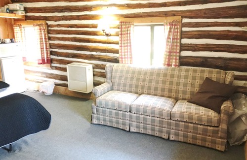 Grawn Resort | Discover Ellis Lake Resort: Family-Friendly Getaway Awaits