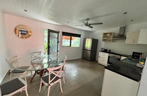 Port Vila Apartment | Relax at Elluk East Studios: 4-Star Oceanfront Retreat