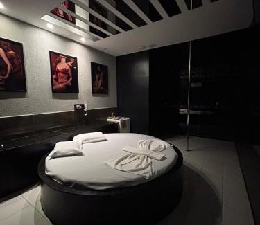 Juazeiro do Norte House | Explore Ellus Motel: Your Budget-Friendly Getaway