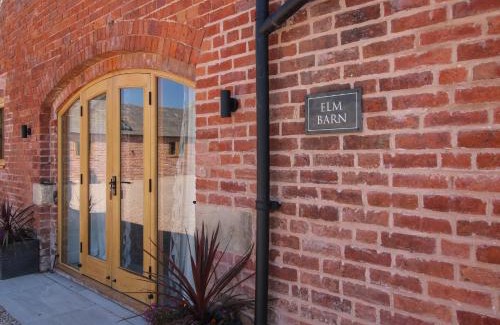 Loppington House | Elm Barn