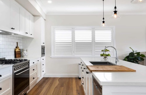 Berry House | Elm Cottage: Iconic Views & Family-Friendly Amenities