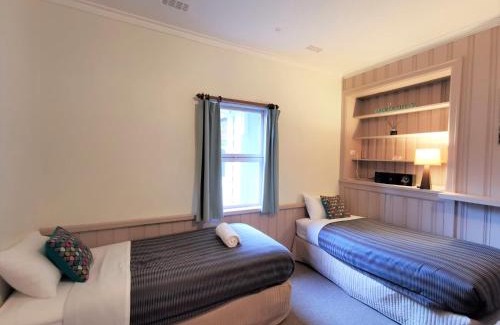 Bright Cabin | Elm Lodge Bright: Family-Friendly Retreat with Kitchen Access