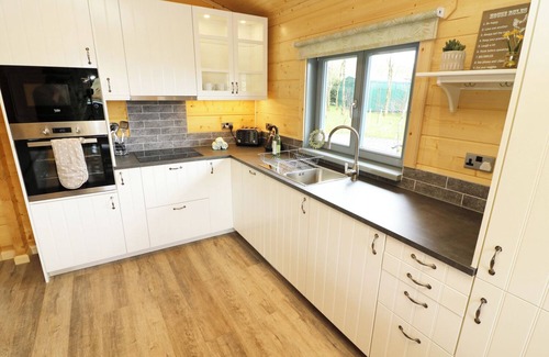 Newland Near Ulverston Cottage | Discover Elm Lodge: Relax with Spa and Hot Tub Amenities