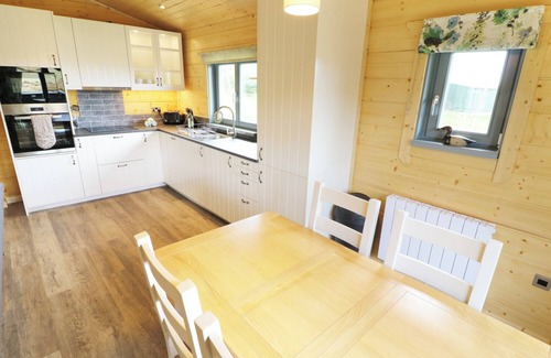 Newland Near Ulverston Cottage | Discover Elm Lodge: Relax with Spa and Hot Tub Amenities