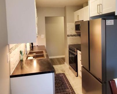 Port Colborne Apartment | Elm Park: Family-Friendly Retreat with Perfect 10 Rating