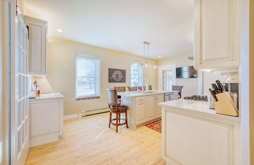 Plymouth House | Charming Country Farmhouse Near Road America & Green Bay