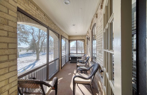 Plymouth House | Charming Country Farmhouse Near Road America & Green Bay