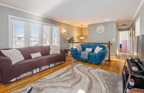 West Omaha House | Elm: Peaceful Pet-Friendly Retreat with High Guest Ratings