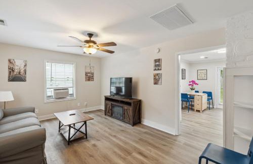 Loveland House | Historic Elm Two Bedroom House in Loveland - Pet Friendly