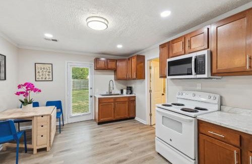 Loveland House | Historic Elm Two Bedroom House in Loveland - Pet Friendly
