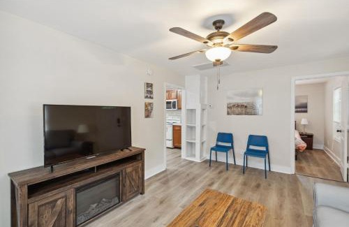 Loveland House | Historic Elm Two Bedroom House in Loveland - Pet Friendly