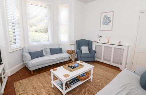 Wareham House | Elm Villa: Pet-Friendly Retreat with a 9.8 Guest Rating