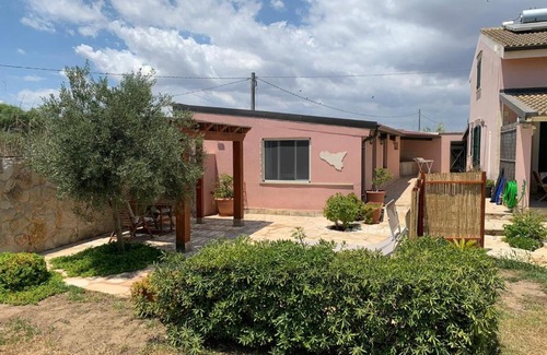 Zona Portuale House | Oceanfront Elmani: Guest Rated 9.7 with Ocean Views