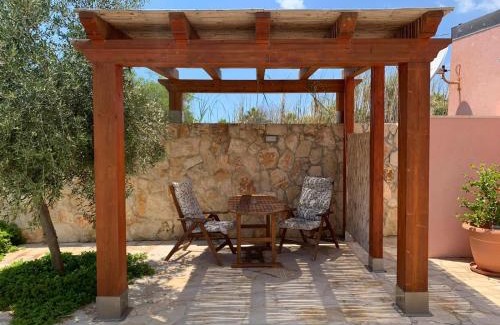 Zona Portuale House | Oceanfront Elmani: Guest Rated 9.7 with Ocean Views