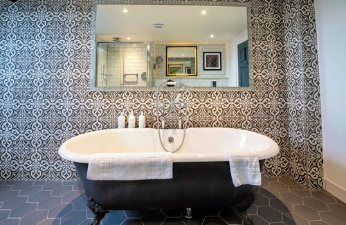 York Hotel | Discover Elmbank York: Guest Rated 9.2 with Family Amenities