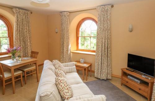 Longnor Apartment | Elmwood: 4-Star Hotel with 10/10 Guest Satisfaction