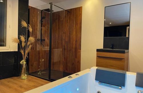 Saint-Quentin Apartment | Relax at Elo Spa: Guest Rated 9.8 with Dining Options