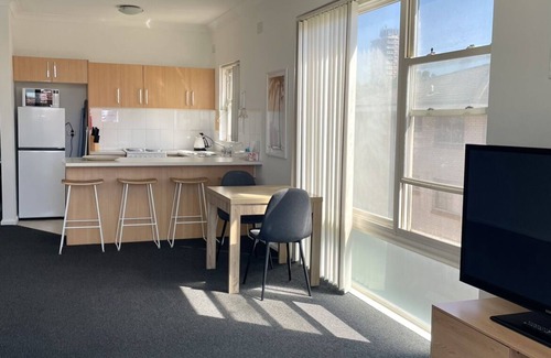 Sydney Apartment | Eloura Gardens: Family-Friendly Retreat Steps from the Beach
