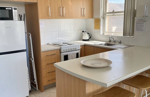 Sydney Apartment | Eloura Gardens: Family-Friendly Retreat Steps from the Beach
