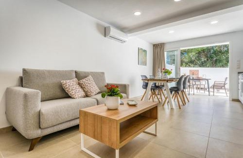Cala Blanca Apartment | Child-Friendly Retreat at Els Arbocers 131-2, Rated 9.8