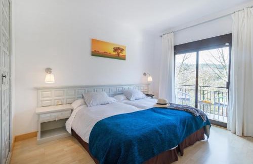 Macanet de Cabrenys Hotel | Discover Els Caçadors de Maçanet: Oceanfront Bliss Awaits