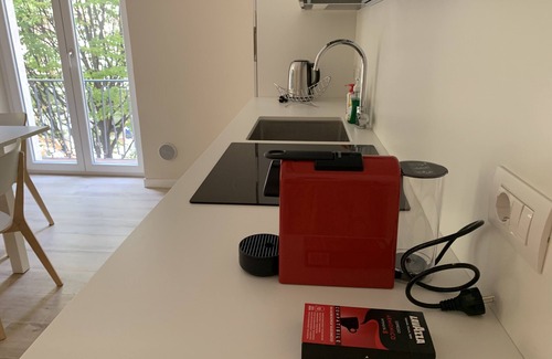 Borgo Trento Apartment | Discover Elsa: Modern Rooms with Smart TVs and Free WiFi