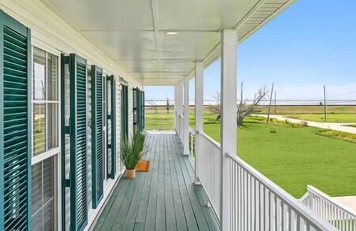 Lafitte House | Elsa's Place: Private Home