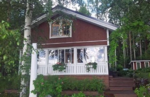 Leppavirta House | Experience Elsanranta by Interhome: Lake View & Spa Retreat