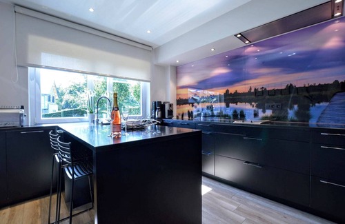 Elsenborn House | Elegant Holiday Home with Sauna and Pool in Bütgenbach