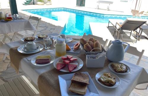 Manguinhos Hotel | Oceanfront Elsi Pousada: Guest Rated 10/10 with Pool