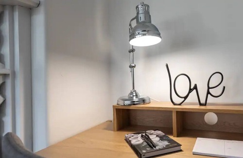 East Devonport Cottage | Elsie Cottage - A small cosy cottage close to the Spirit of Tasmania