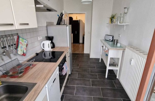 Altlindenau Apartment | Elegant Wilhelminian Style House with Spa Near the City