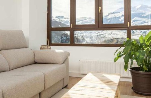 Formigal Apartment | Elurra II Confort: Family-Friendly with High Guest Ratings