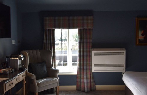Elveden Hotel | Discover Elveden Inn: 5-Star Comfort with Family-Friendly Amenities