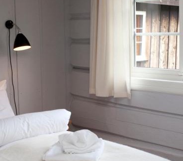 Lom Hotel | Discover Elveseter Hotell: Pet-Friendly with Breakfast Included