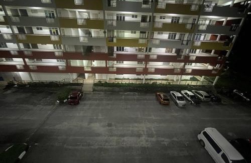 Tanjung Tanah Merah Apartment | Relax at Elvina Guesthouse in Laguna Condo Resort PD