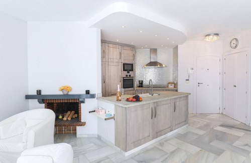Elviria Apartment | Elviria del Sol Ground Floor Apartment with Pool & Spa