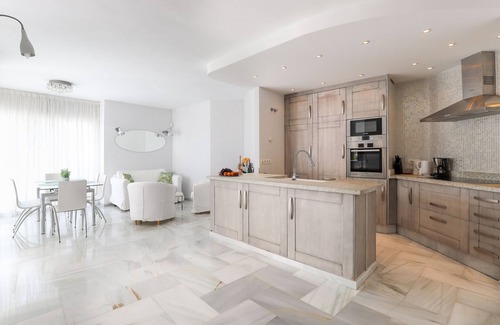 Elviria Apartment | Elviria del Sol Ground Floor Apartment with Pool & Spa