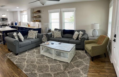 Biloxi House | Coastal Retreat: 10/10 Guest Rated Near the Beach