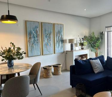 Sao Domingos Apartment | Cozy Ely's Place by the Sea with Hot Tub for Families