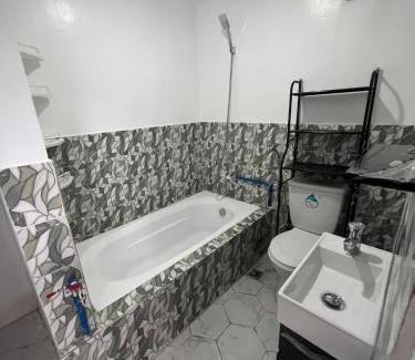 Sorsogon City Villa | Cozy Retreat at Ely's Tiny Home with Breakfast Included