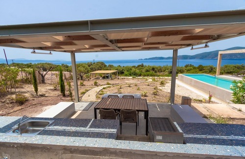 Marantochori Villa | Seafront Bliss at ELYANE VILLAS with Breathtaking Views